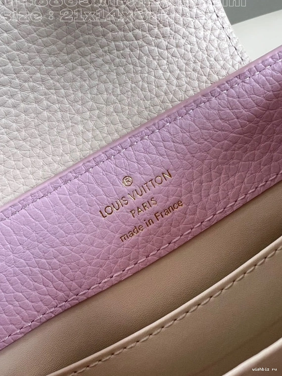 WIS MINI-21*14*8CM VUITTON CAPUCINES LOUIS 0208